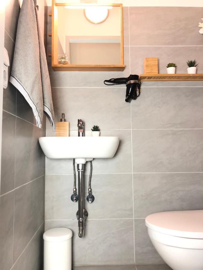 "Be My Guest" Near Metro Station! Apartment Виена Екстериор снимка