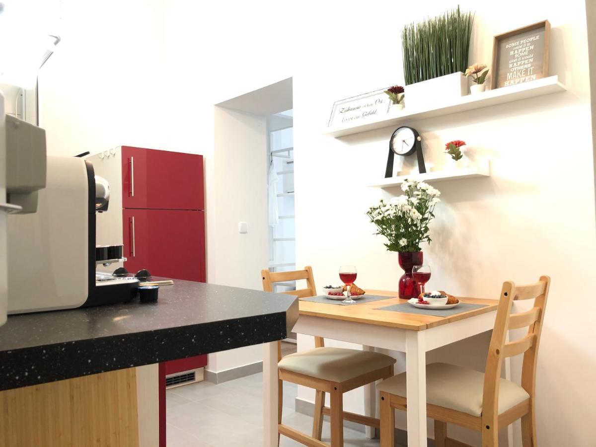 "Be My Guest" Near Metro Station! Apartment Виена Екстериор снимка